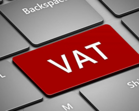 Giảm thuế VAT, trực tiếp hạ giá, kích dân mua sắm Tết